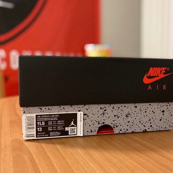 Air Jordan Retro 4s - Fire Red (EARLY RELEASE) - Picture 6 of 7